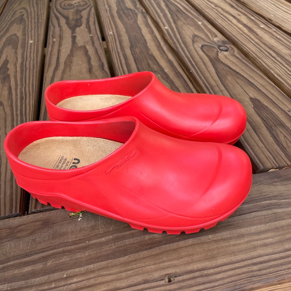 Brand New Nora garden clogs